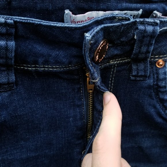 YMI Women's 7 Mid Rise Blue Distressed Skinny Jeans 27" 28.5" 9" - Picture 7 of 11